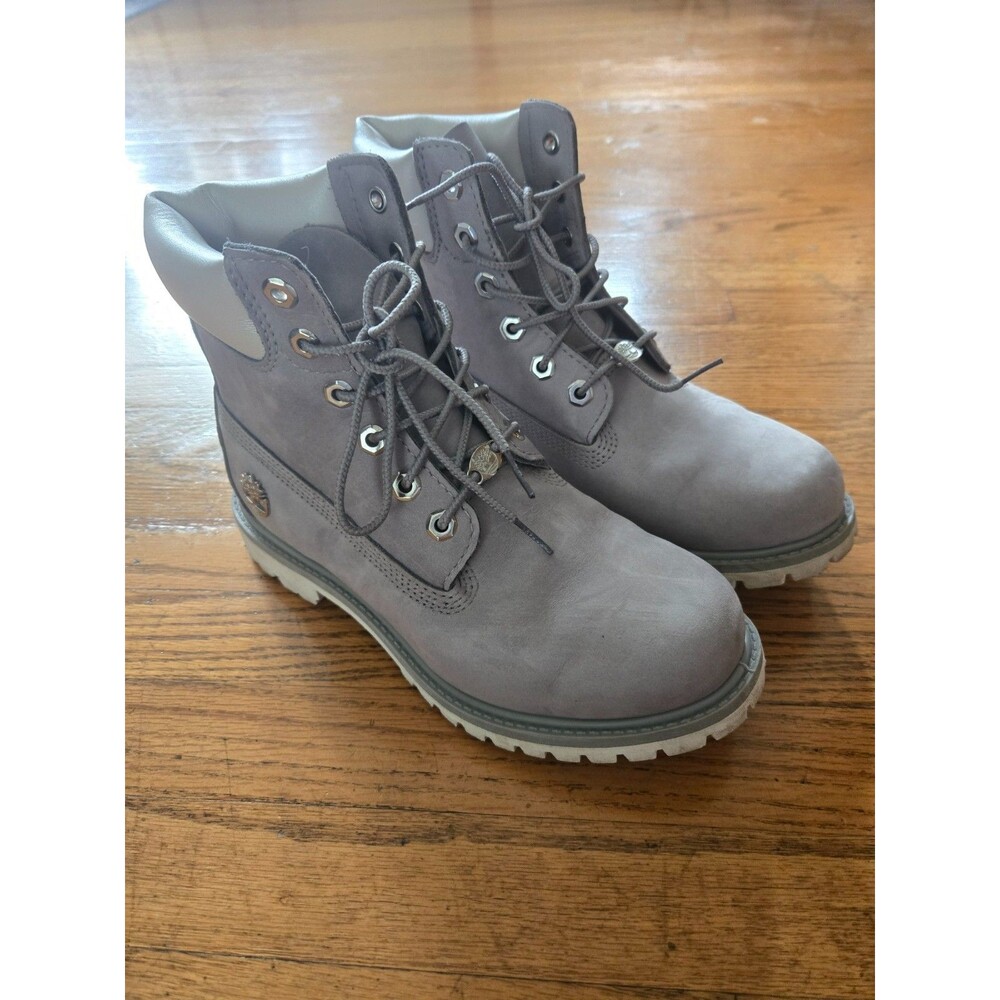 Timberland 6-Inch Premium Gray Nubuck Waterproof Boots Women's Size 8.5